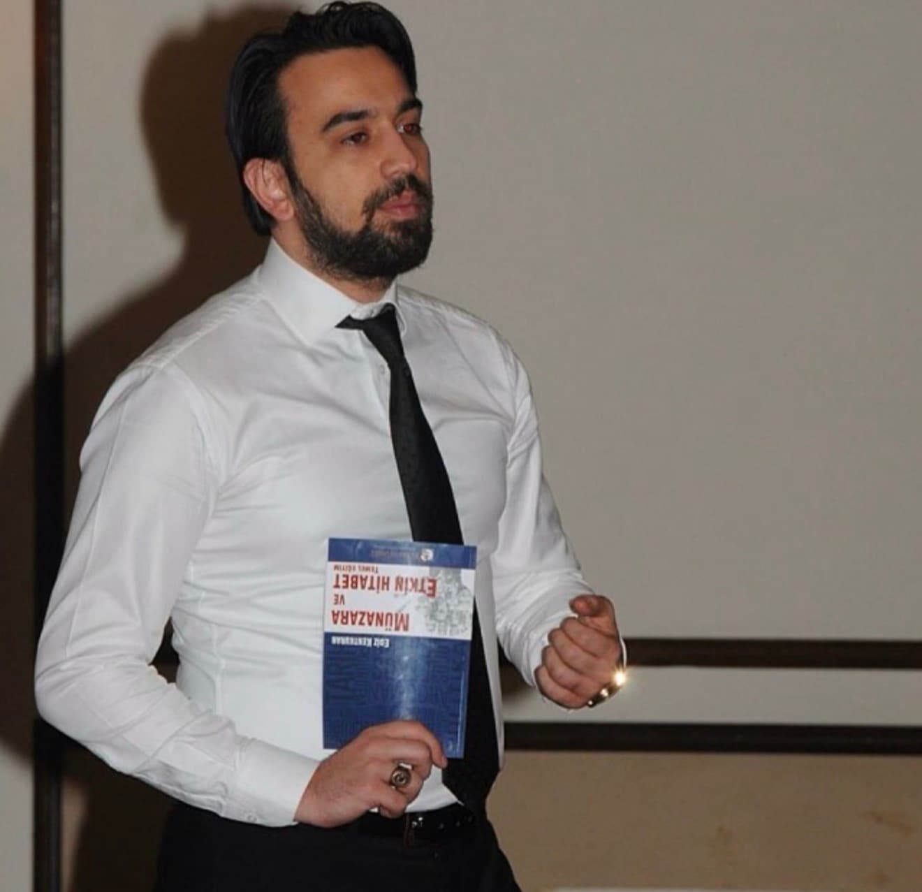 Münazara ve Etkin Hitabet kitabı