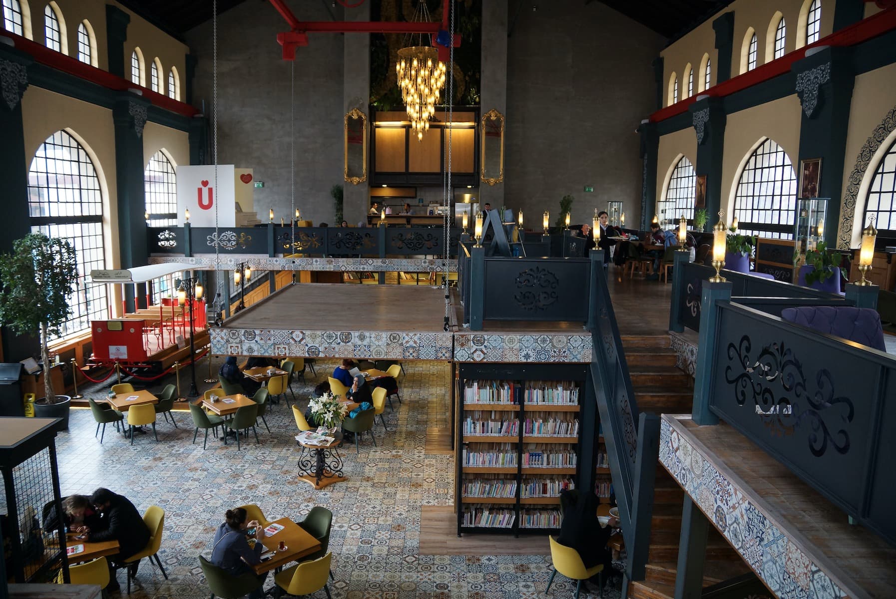 Book cafes: New hot spots for Istanbul's youth
